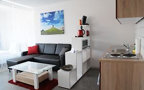 Seeger Living Classic East